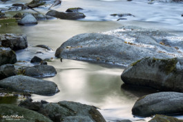 fließendes Wasser im Bodetal Harz bei Langzeitbelichtung mit ND Filter